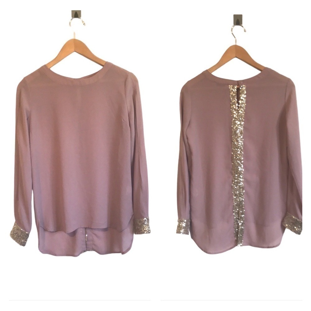 COVET mauve cold shoulder blouse with gold sequin accents size XS oversized